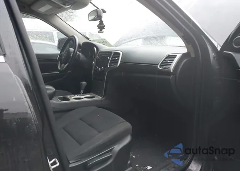 2013 Jeep Grand Cherokee Laredo z USA, uszkodzony, nr VIN 1C4RJFAG8DC558024